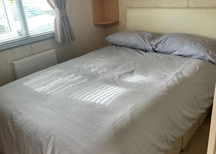 Blue 4 Caravan Ingoldmells 6 Berth 3 Bedrooms