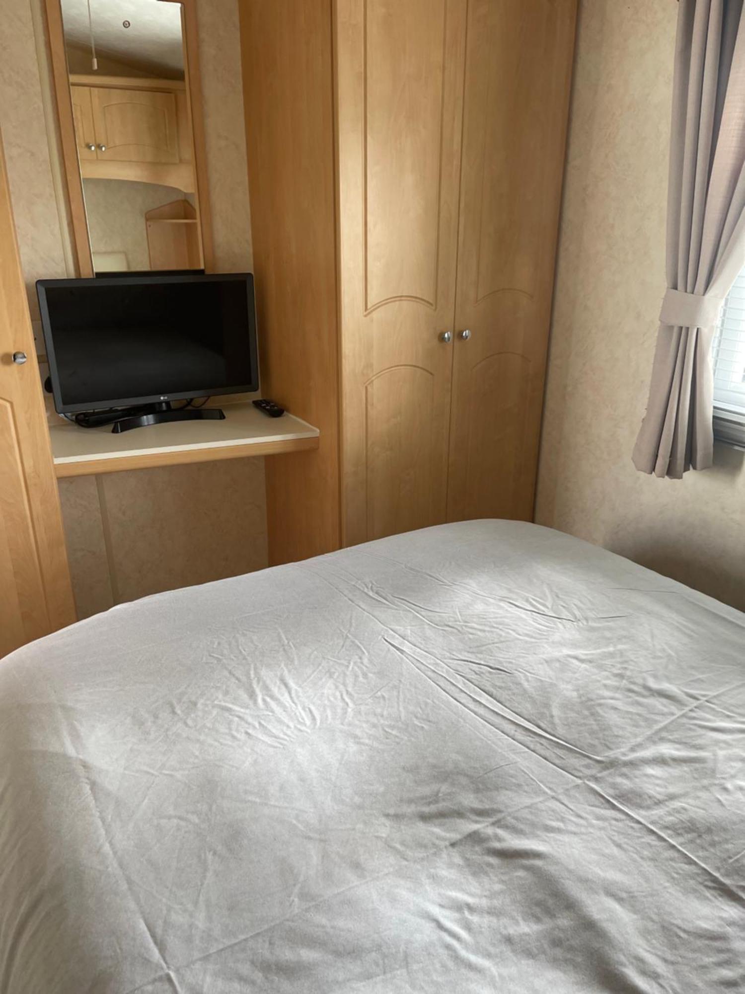 Blue 4 Caravan 6 Berth 3 Bedrooms *