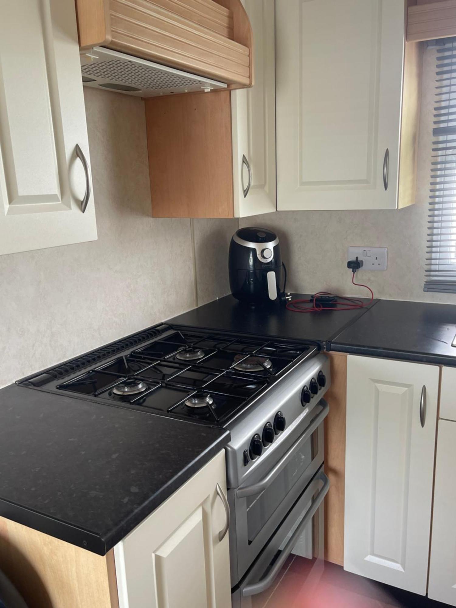 Blue 4 Caravan 6 Berth 3 Bedrooms Holiday home