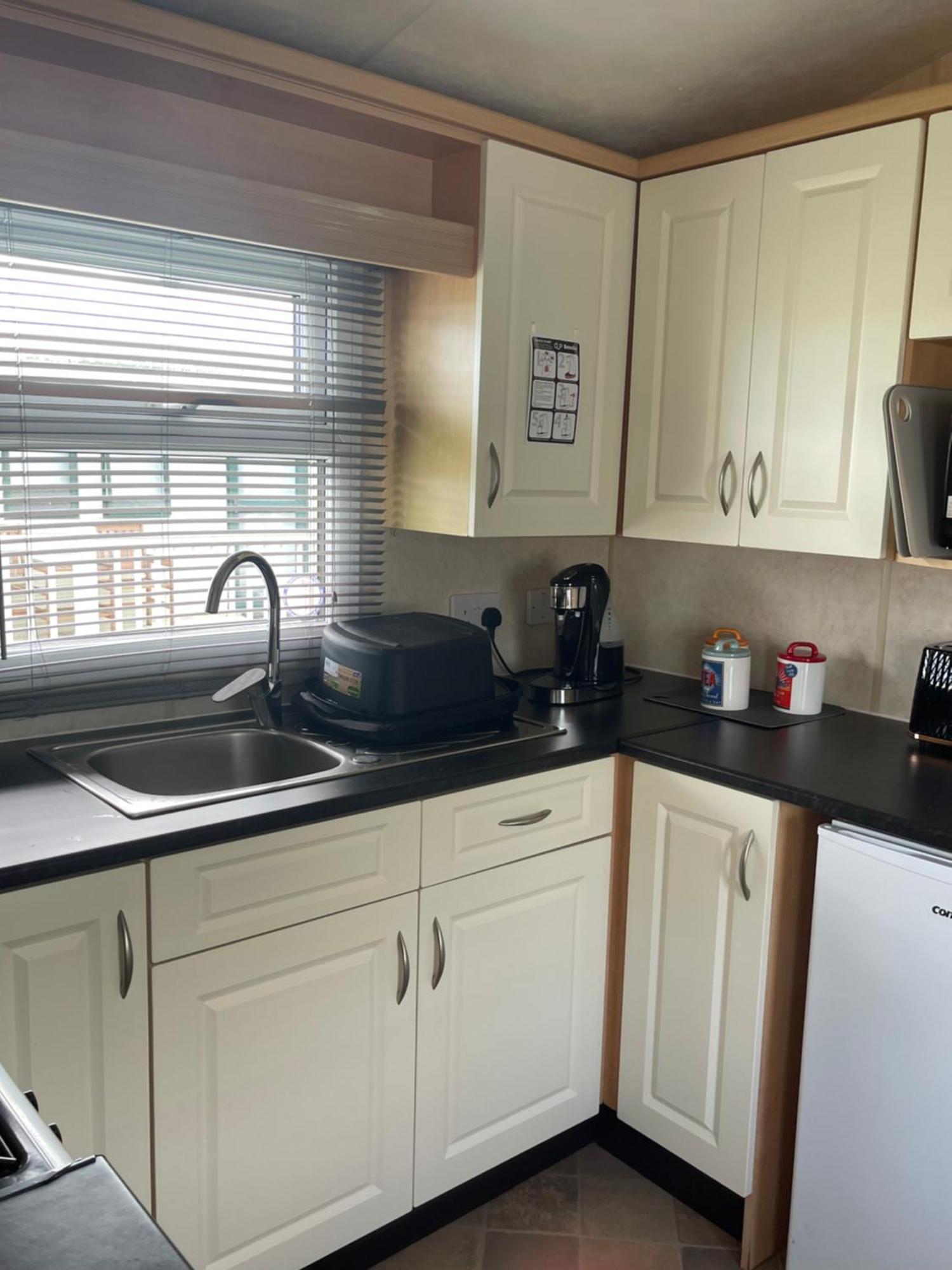 Holiday home Blue 4 Caravan 6 Berth 3 Bedrooms